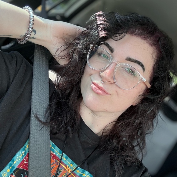 Meet your Posher, Kaylee - Picture 1 of 1